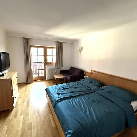 Select 8 Kaprun Fuerth By Jara *